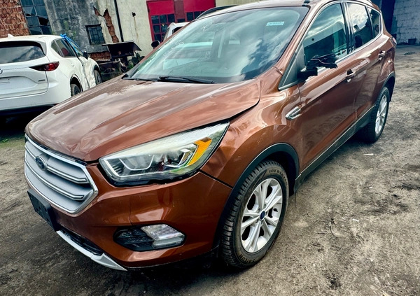 Ford Escape cena 48900 przebieg: 98049, rok produkcji 2017 z Opoczno małe 67